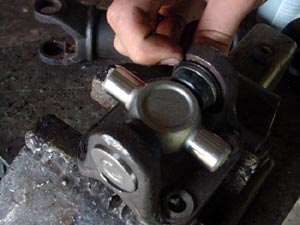 The bearing caps after being pushed in - Click for larger image