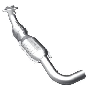 2003 Ford F-150; 5.4, 8V, 2002 Ford F-150; 5.4, 8V, 2001 Ford F-150; 5.4, 8V Magnaflow OEM Grade Direct Fit Catalytic Converter (49 State Legal)