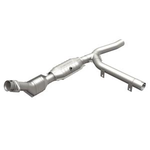 2003 Ford F-150; 4.2, 6V, 2001 Ford F-150; 4.2, 6V, 2002 Ford F-150; 4.2, 6V Magnaflow Direct Fit Catalytic Converter (49 State Legal)