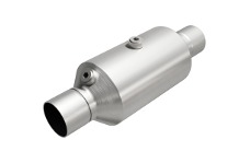 Universal MagnaFlow MAG Universal Converter - 2.25 w/dual O2 5in. Spun