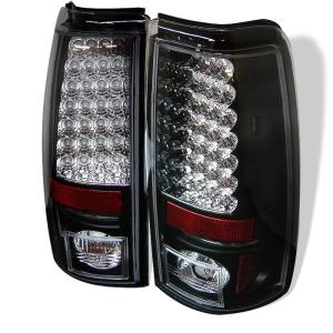 99-02 Chevrolet Silverado (1500/2500), 99-03 GMC Sierra (1500/2500/3500) Spyder Auto Tail Lights - LED (Black)