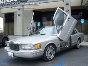 90-97 Lincoln Town Car 4Dr Vertical Doors Inc Bolt-On Lambo Door Kit
