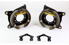Universal Wilwood WIL Caliper Brackets - Brackets (2) - Disc/Drum Mpr/Dana-Grn w/Ring 2.36in Off 1 pc vented