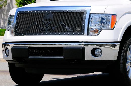 T-Rex Urban Assault Grunt - Studded Main Grille With Soldier - Black OPS Flat Black - Custom 1 Piece Opening (Requires Cutting Center Bars)