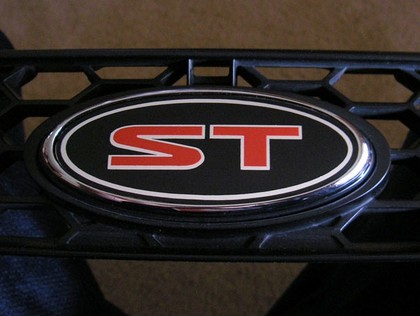 2012 Ford focus emblem overlays